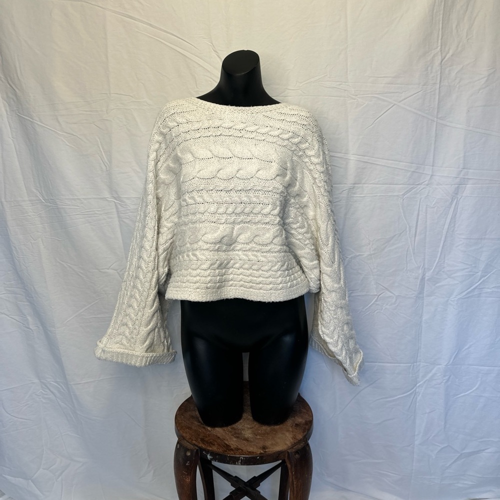 Anthropologie Storia Cropped Cable Knit Bell Sleeve Sweater Size M M23